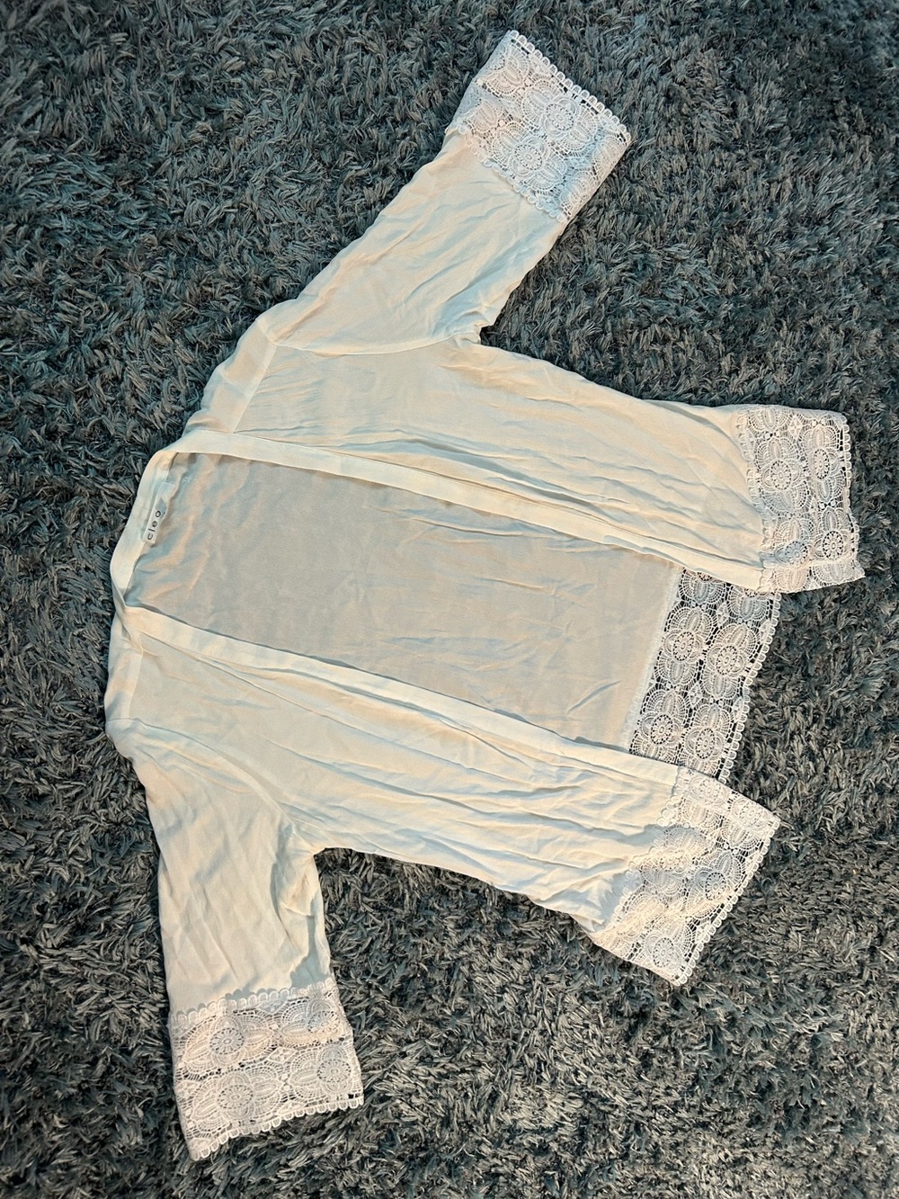 Women’s Large cleo White lacy cover sweater